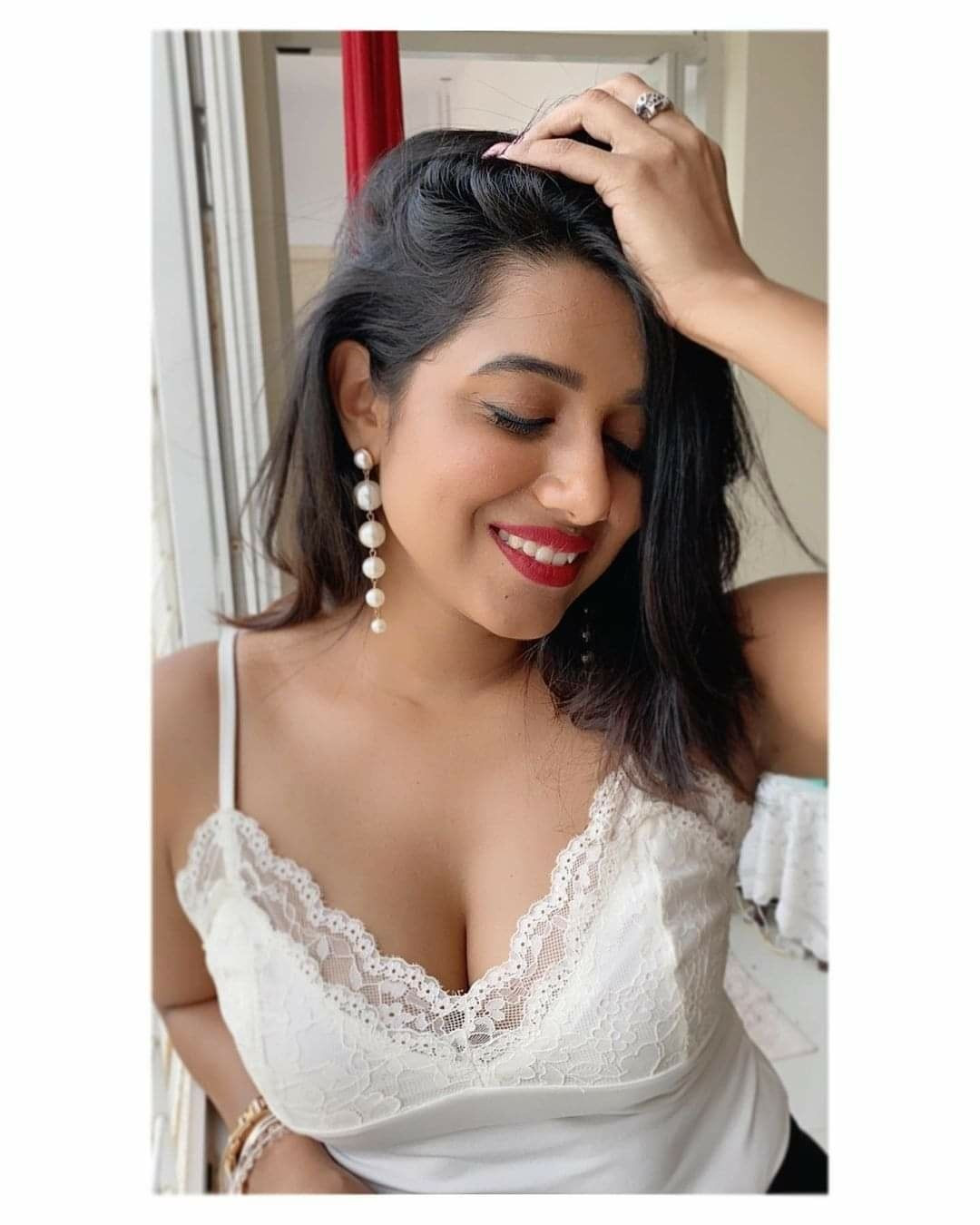Tamil Actress Shilpa Manjunath sizzling stills