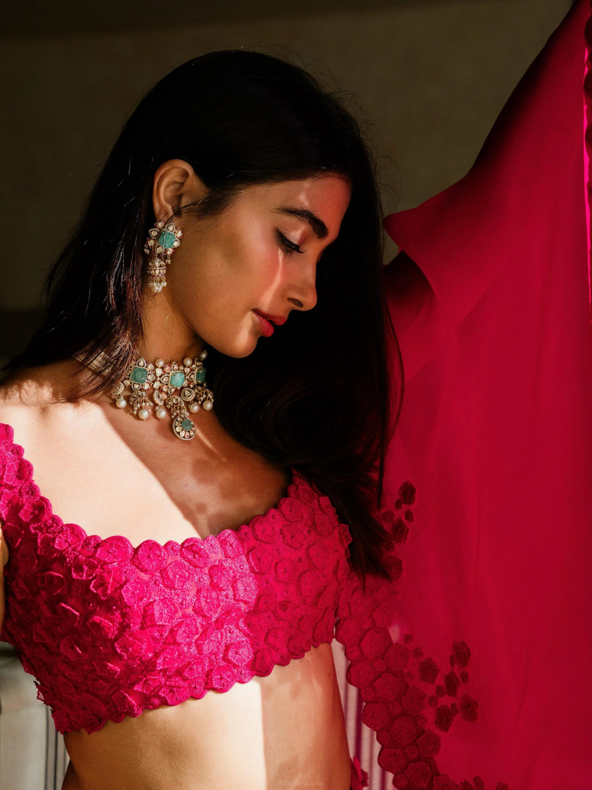 Actress Pooja Hegde [3120×4160] UHD Photos 4k Wallpapers (NoWatermarks) - Image 1