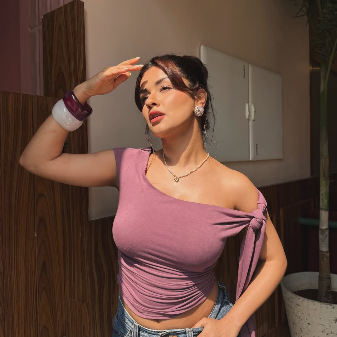 Avneet Kaur’s Hottest Photos That Are Breaking Instagram