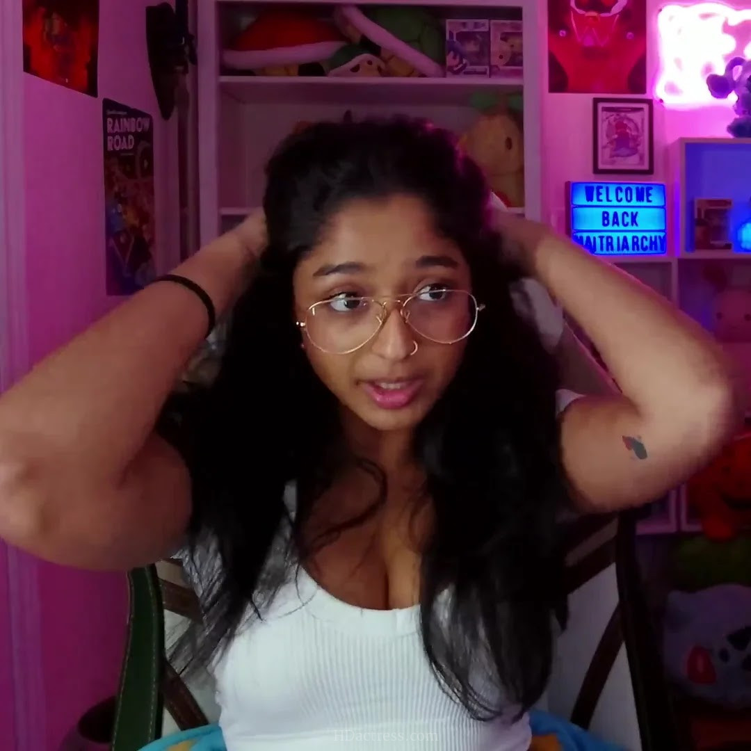 Maitreyi Ramakrishnan on Twitch: More Than Just a Star, She’s a Streamer