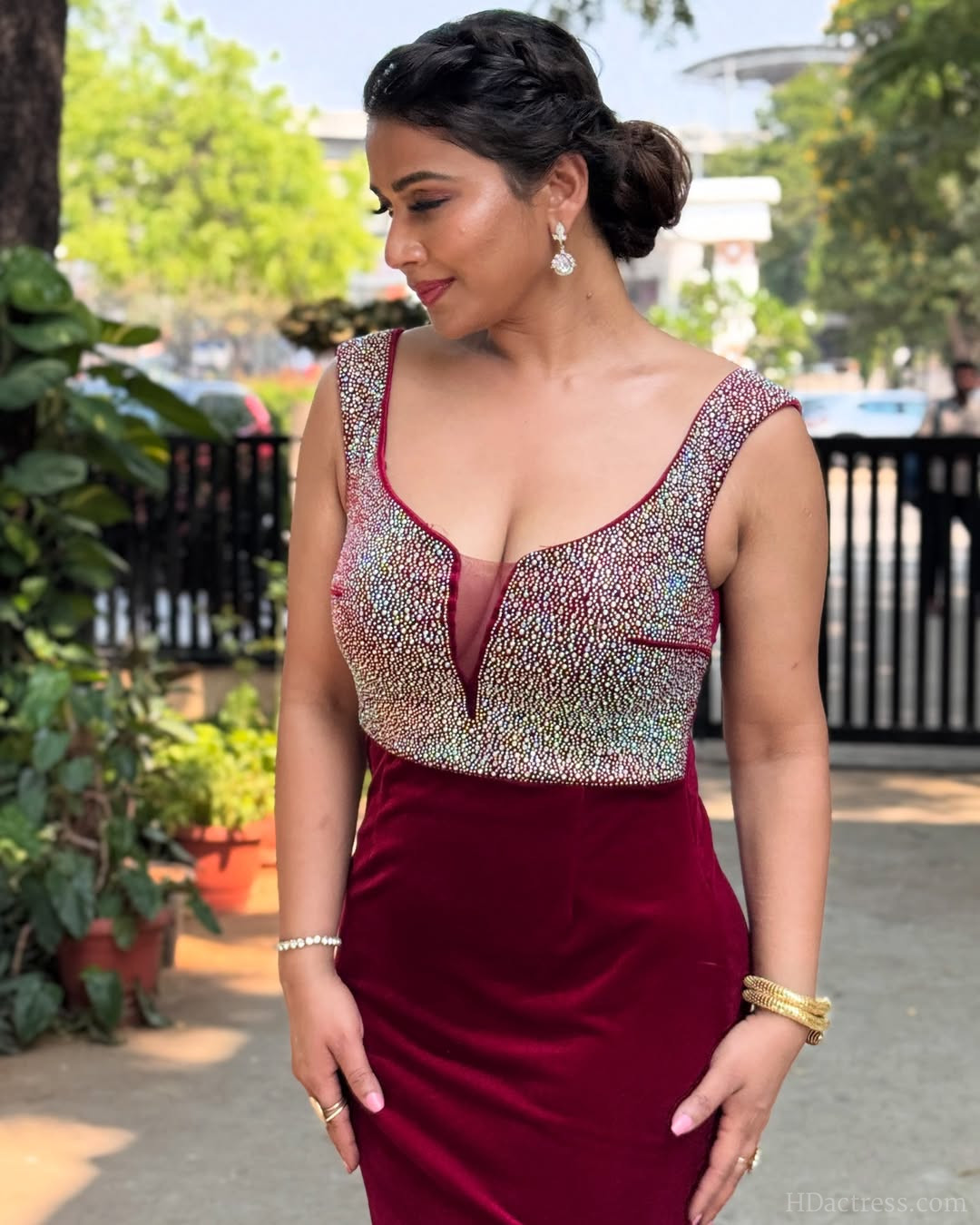 Inaya Sultana aka Doulath Sulthana Serves Bold Confidence in New Photo Shoot