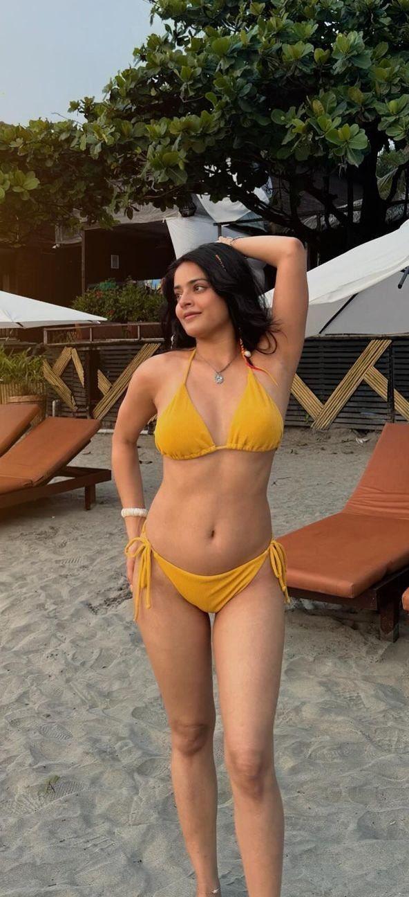 Riddhi Kumar’s Bold Bikini Look Breaks the Internet
