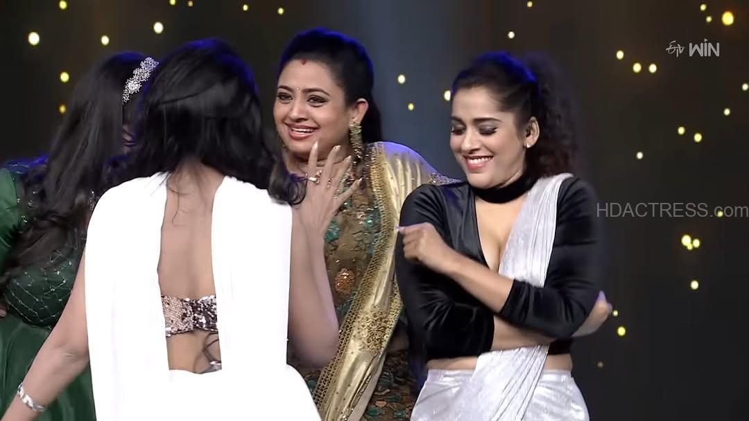 Rashmi Gautam Sexy Navel Pressed Xtreme Kissings Romance Song