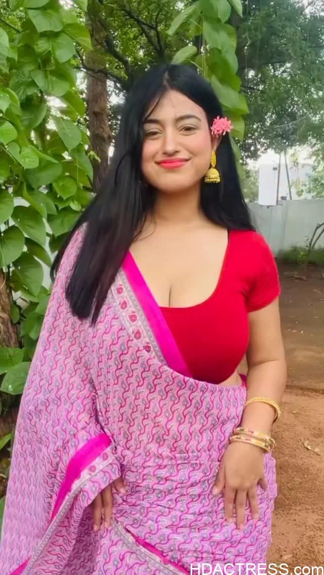 Tushikha Goswami Slaying Social Media Sexiest New Photos - Image 3 Tushikha Goswami Slaying Social Media Sexiest New Photos - Image 3