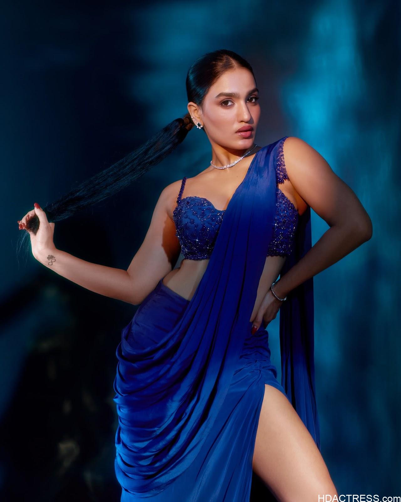 Saniya Iyappan Unleashes Her curves Boldest Look Yet s - Image 2 Saniya Iyappan Unleashes Her curves Boldest Look Yet s - Image 2