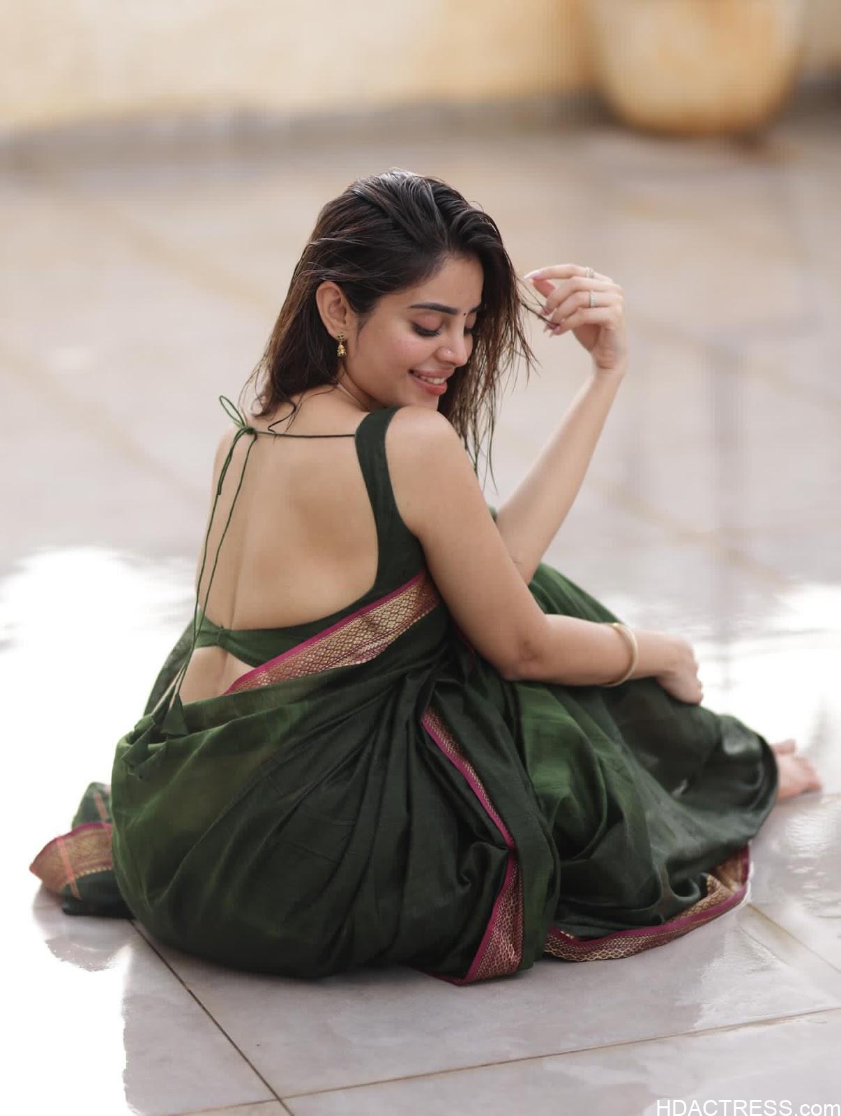 Seductive Shots of Kushitha Kallapu Showing Off Her Smooth Bare Back - Image 1