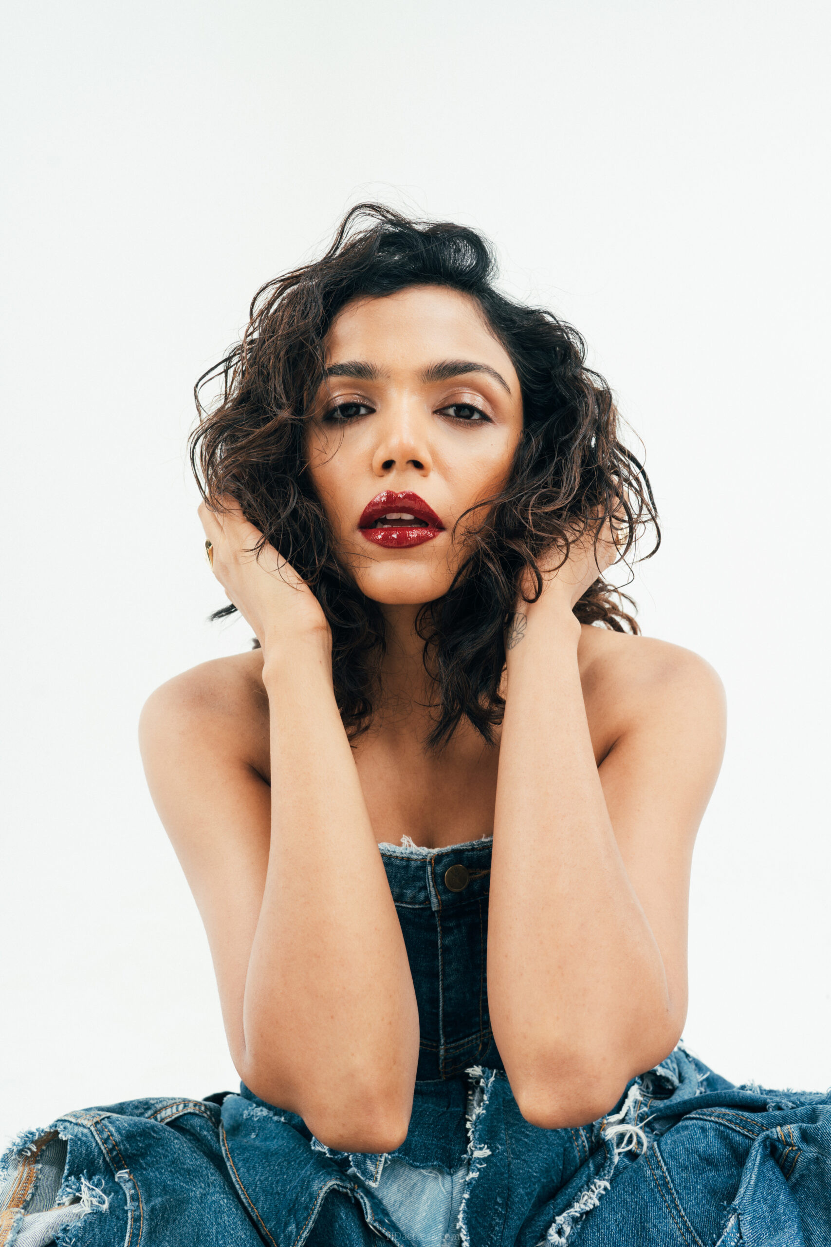 Actress Shriya Pilgaonkar (4000×6000) UHD 4K Wallpapers