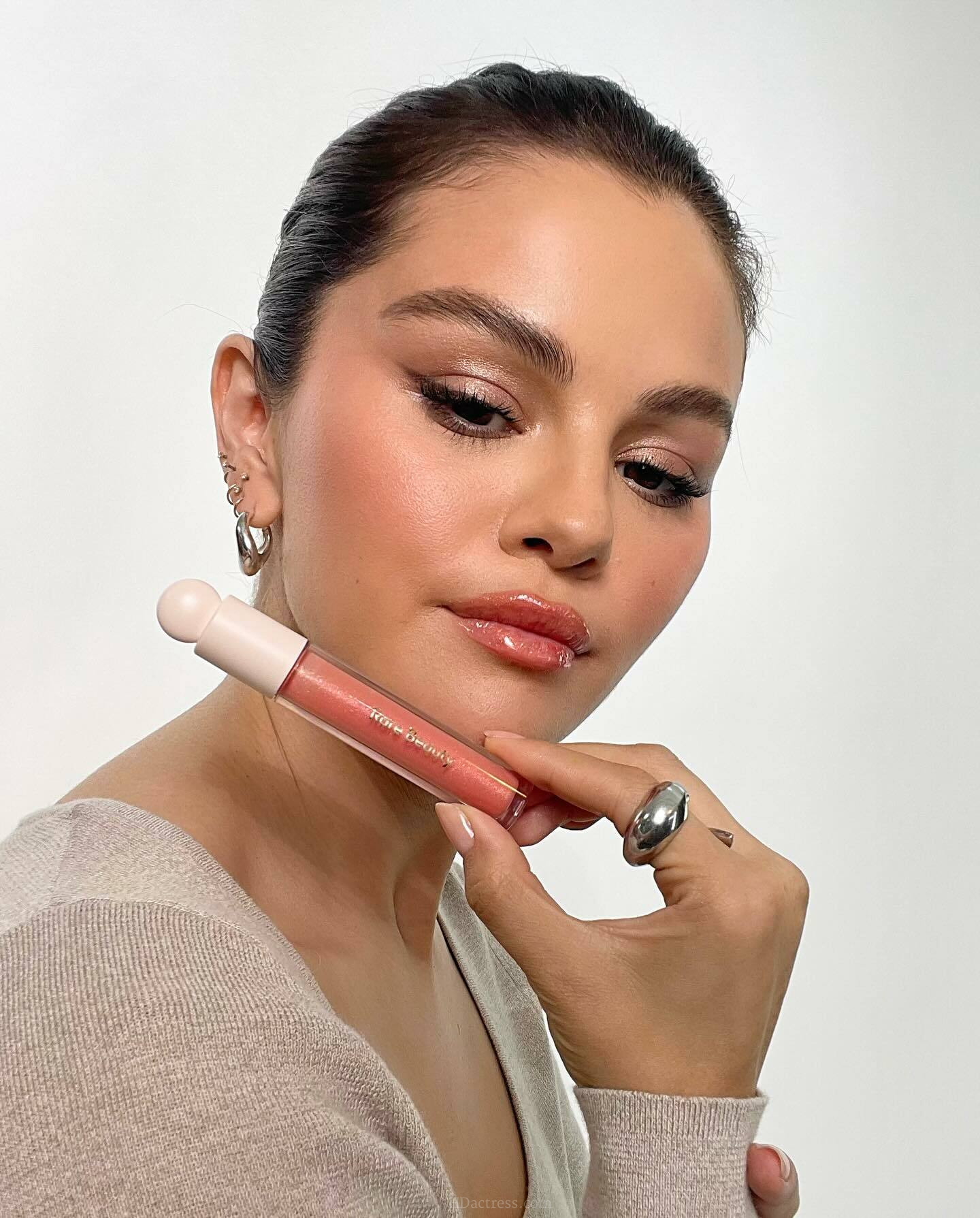 Selena Gomez’s Seductive Lip Looks