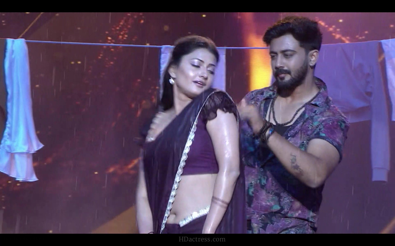 Debjani Stunning Saree Look Goes Viral: Grace, Glamour - Image 2 Debjani sizes