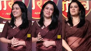Girija oak unseen rare saree Photos - Image 1