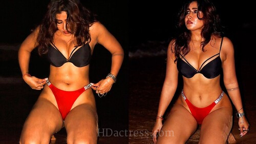 Sofia Ansari Drops Stunning Two Piece Black Bikini Instagram Photos for Subscribers - Image 1