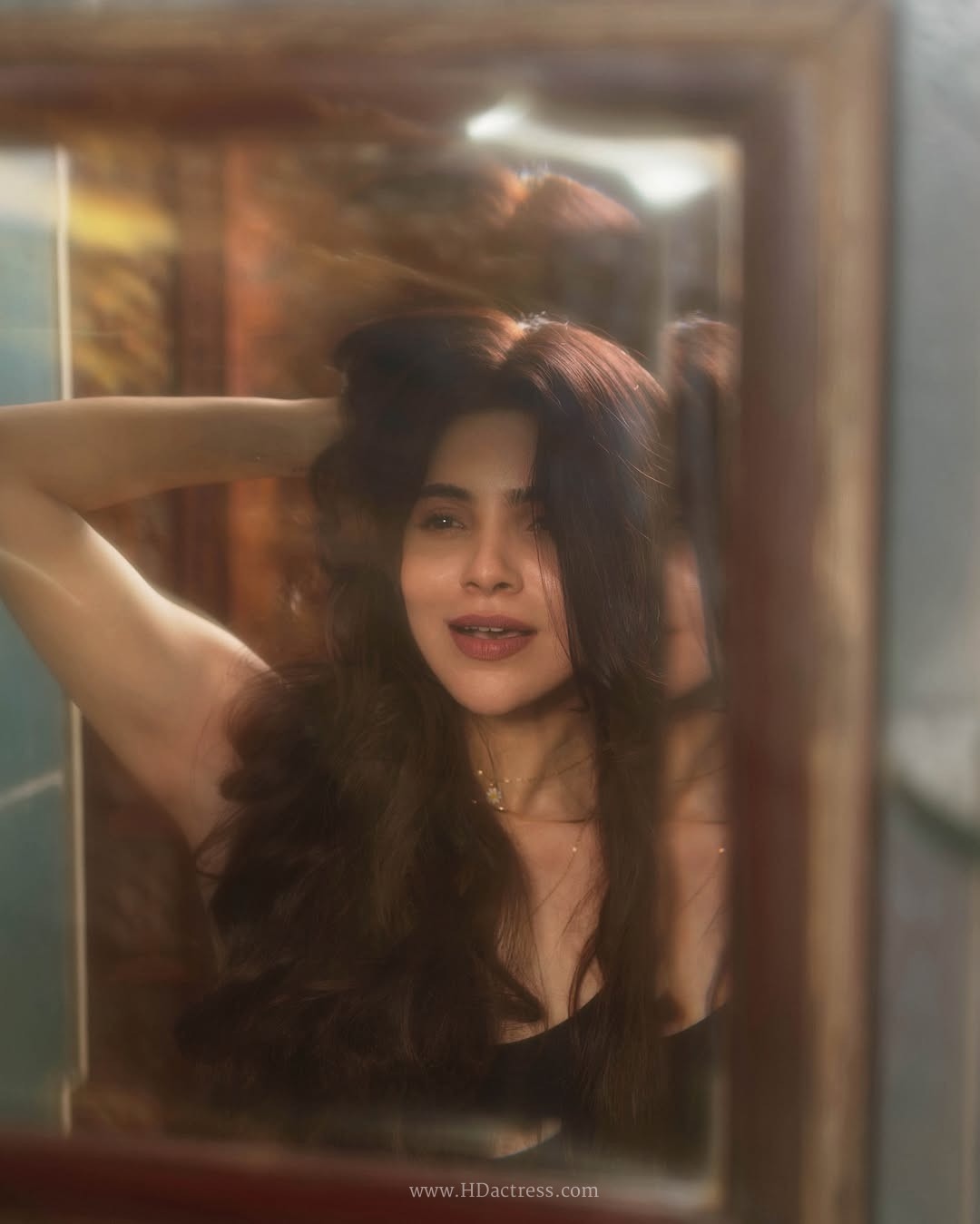Divya bharathi’s striking retro vibe poses in bold crop top and silk skirt.. - Image 8 Divya bharathi’s striking retro vibe poses in bold crop top and silk skirt.. - Image 8