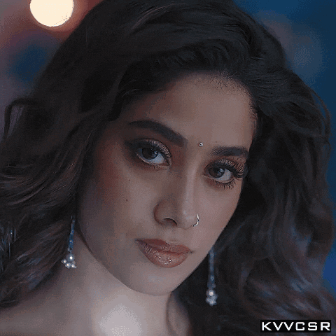 Janhvi Kapoor ’s Hottest Sizzling GIF Moments