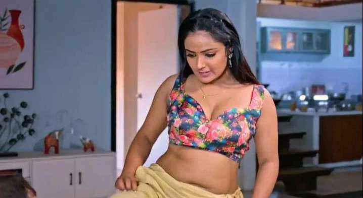 Shyna Khatri Complete Bold Web Series List Her Most Viral OTT Roles - Image 34 Shyna Khatri Complete Bold Web Series List Her Most Viral OTT Roles - Image 34