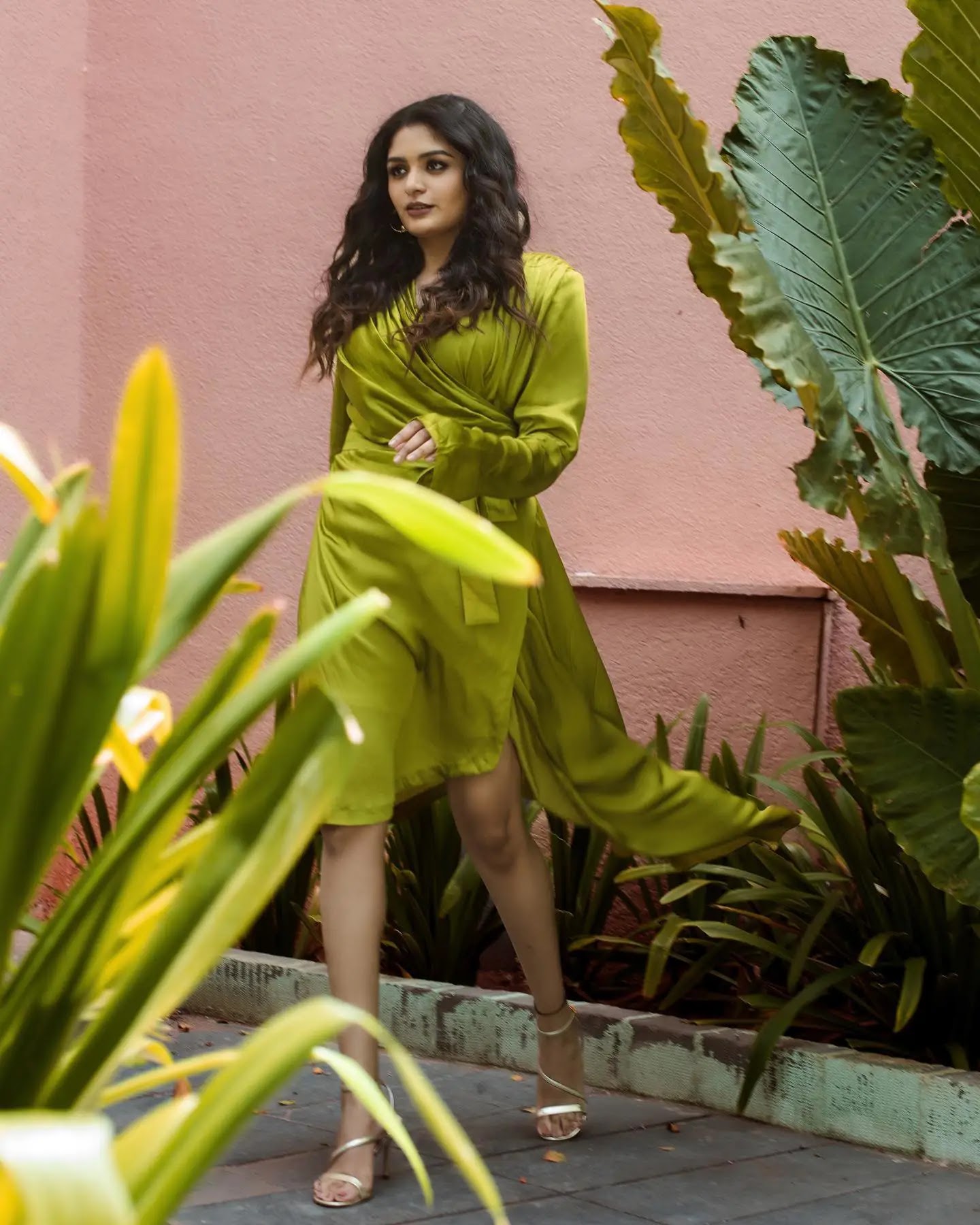 Tollywood Actress Aditi Shankar Wearing Green Gown | HDactress.com - Image 4 Tollywood Actress Aditi Shankar Wearing Green Gown | HDactress.com - Image 4