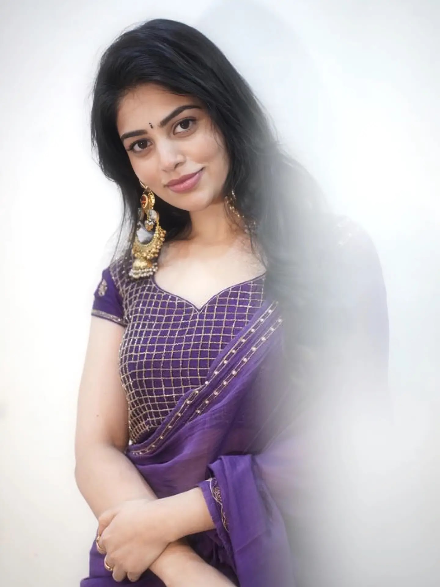 Bandhavi Sridhar Photos In Blue Saree Sleeveless Blouse - Image 2 Bandhavi Sridhar Photos In Blue Saree Sleeveless Blouse - Image 2