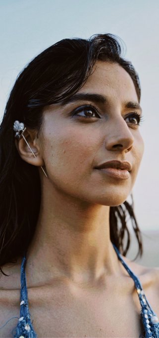 Insane FaceCard Power: Meenakshi Chaudhary Ultra-HD Close-Up Mobile Wallpapers You Need Right Now