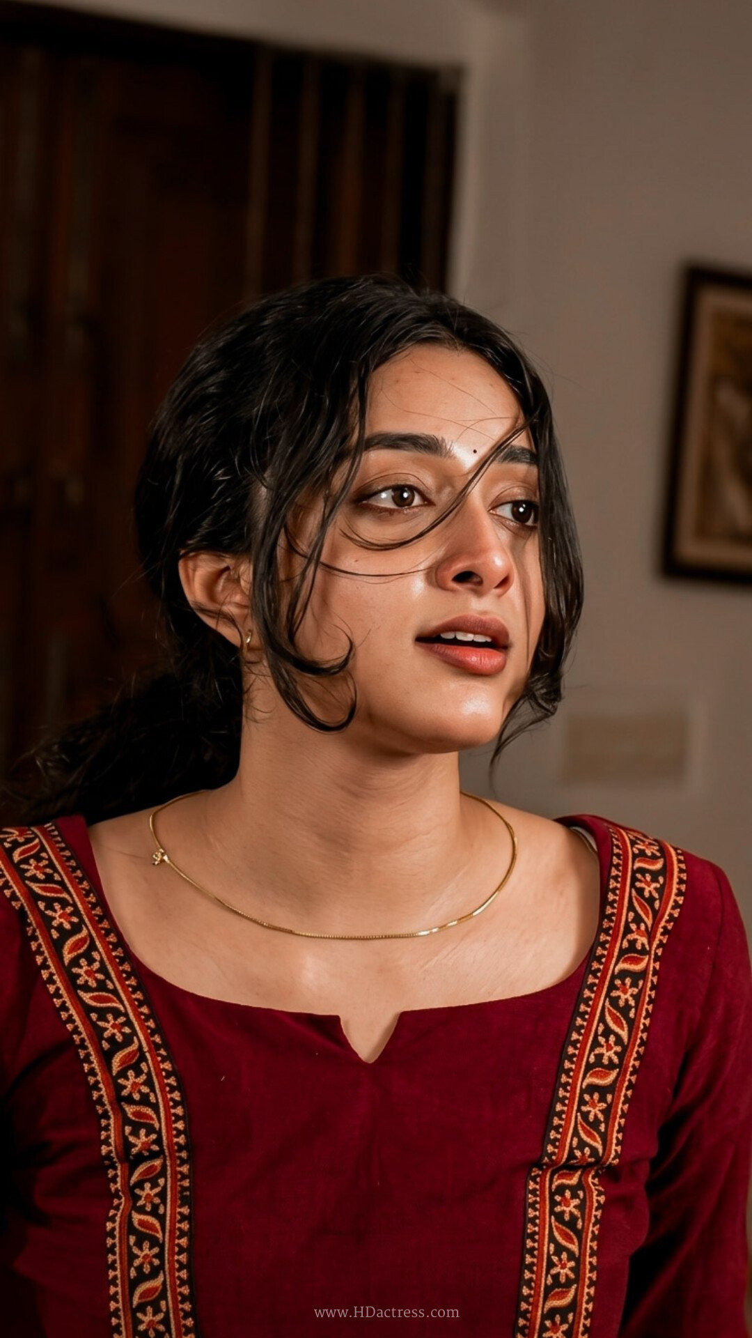 Preity Mukhundhan’s Viral Face Card Has the Internet Obsessed: See Her Hottest