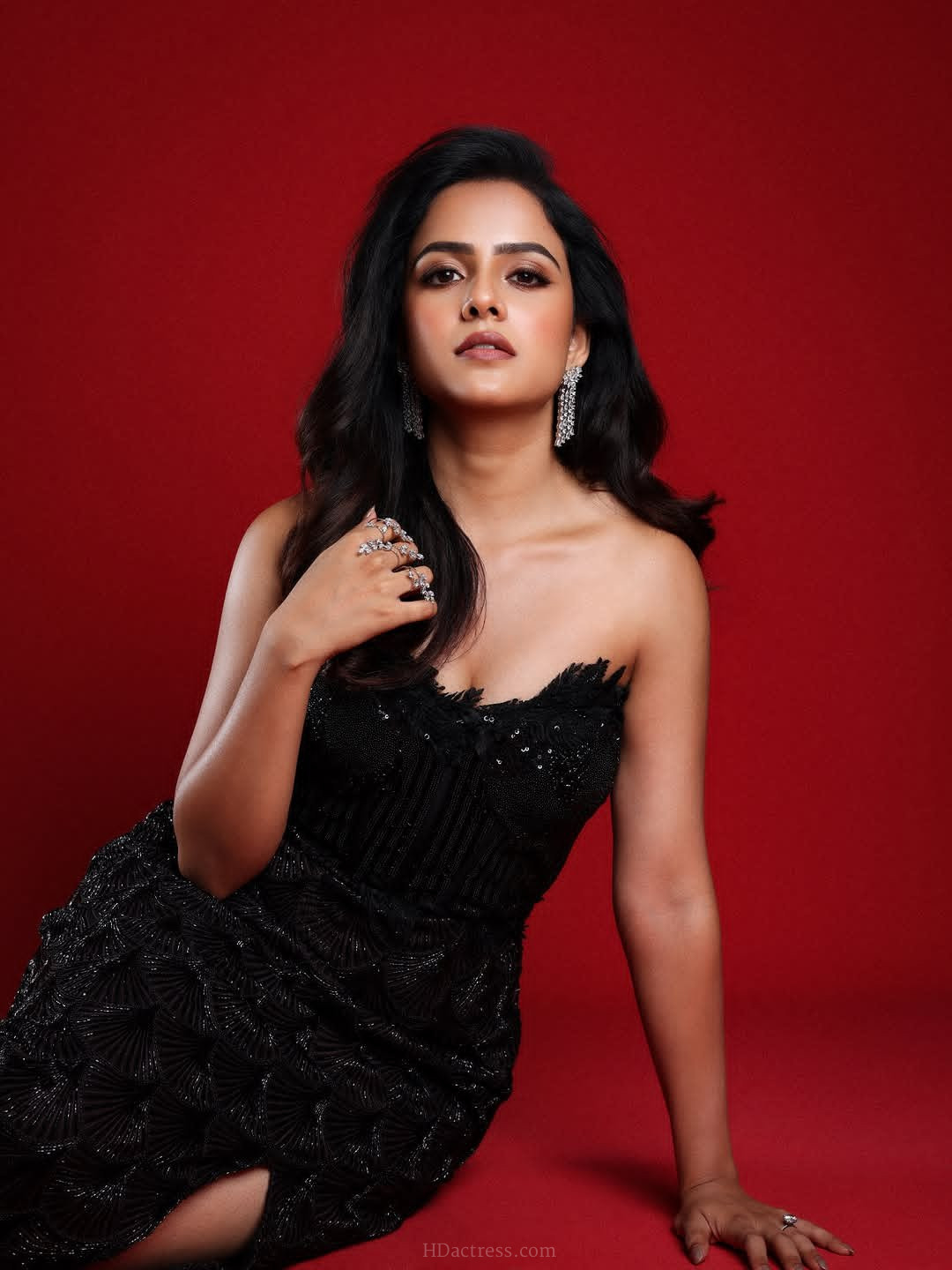 Vaishnavi Chaitanya Mastered Edgy Glamour in a Black Corset Gown