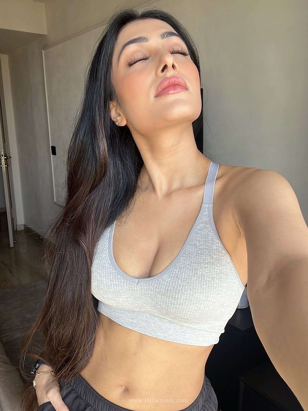 Dhanashree Verma's Latest Athletic Style Is Lighting Up Instagram