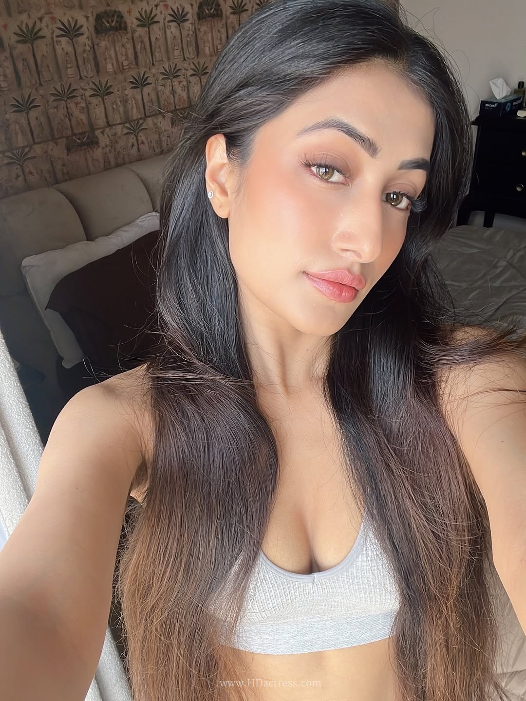 Dhanashree Verma Body & Bra Measurements: Height: 5'6" | Weight: 55 kg | Body Measurements: 34-26-34 inches | Bra Size: 34B