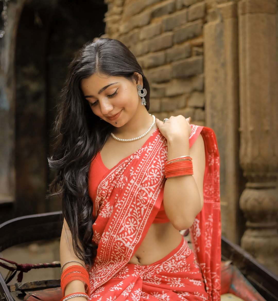 Tanya Verma Latest Cotton Saree Images