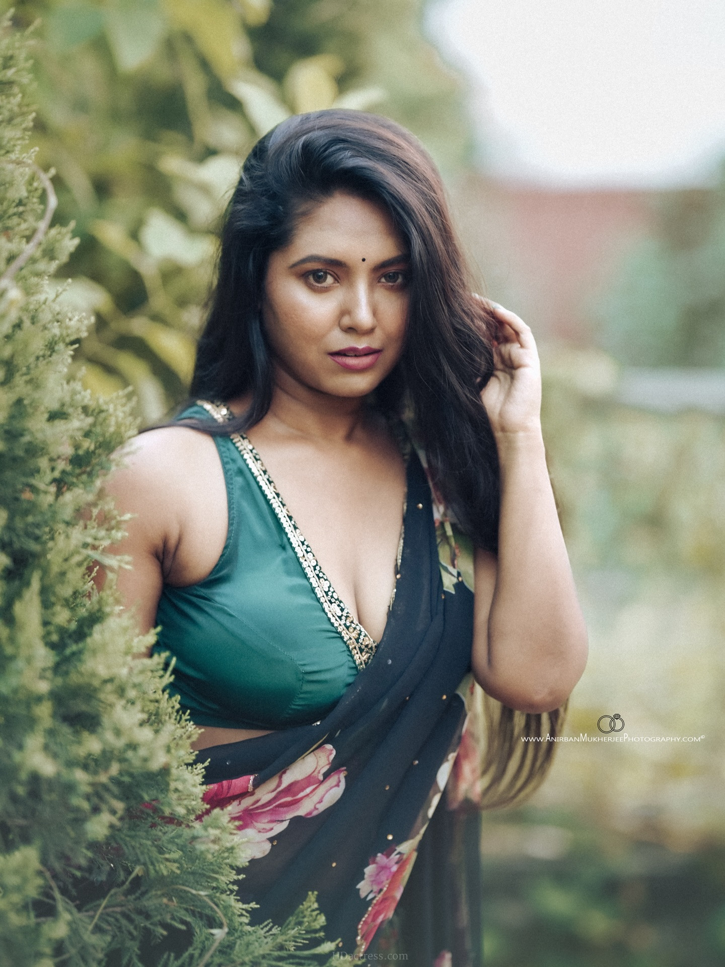 Piu Dey Maikap in green blouse and floral saree drape Piu Dey Maikap in green blouse and floral saree drape