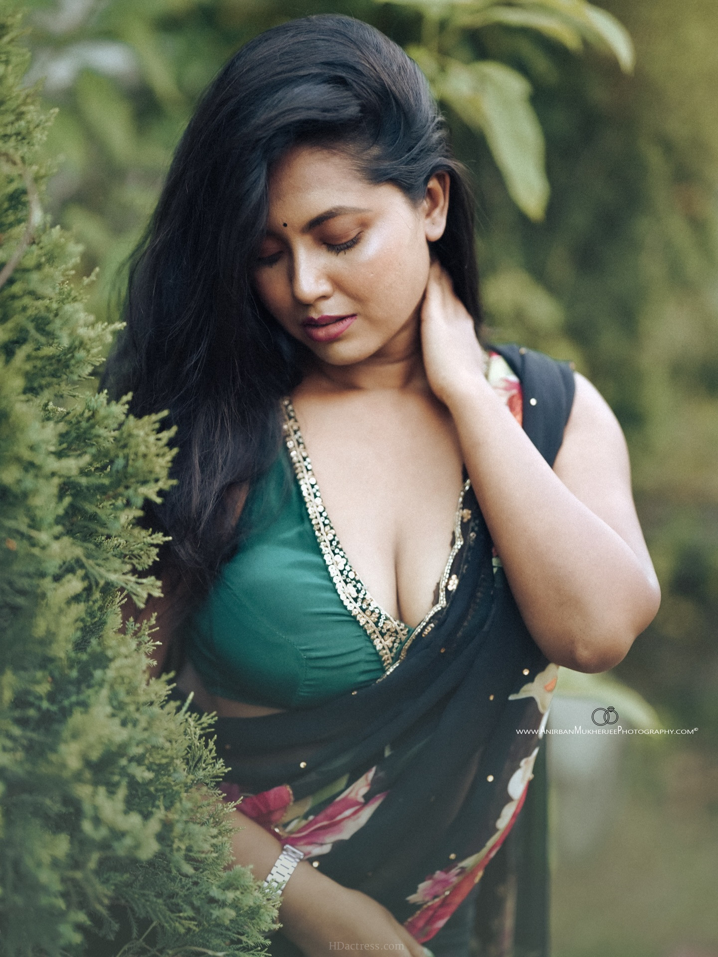 Piu Dey Maikap in green blouse and floral saree drape Piu Dey Maikap in green blouse and floral saree drape
