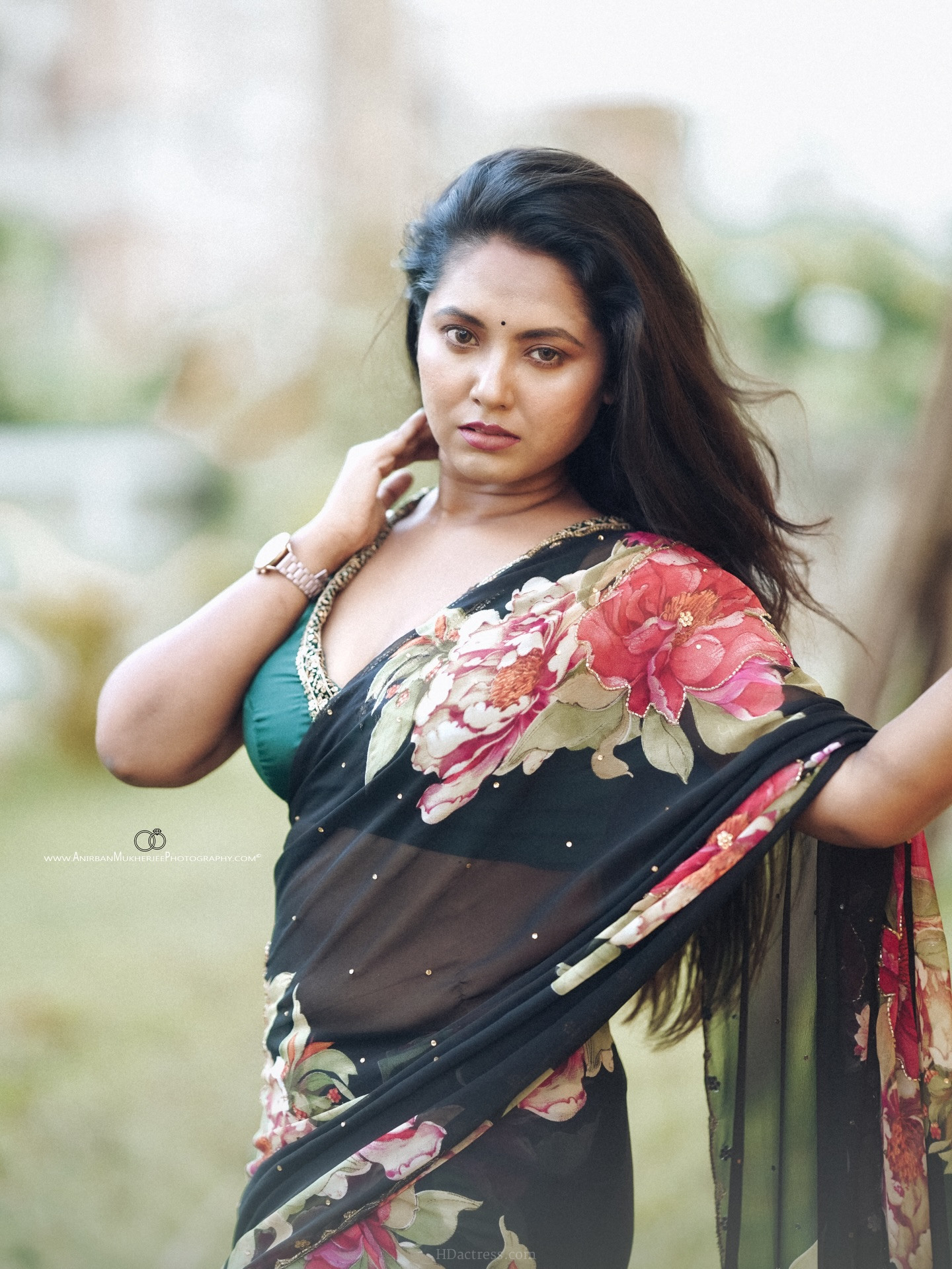 Piu Dey Maikap in green blouse and floral saree drape Piu Dey Maikap in green blouse and floral saree drape
