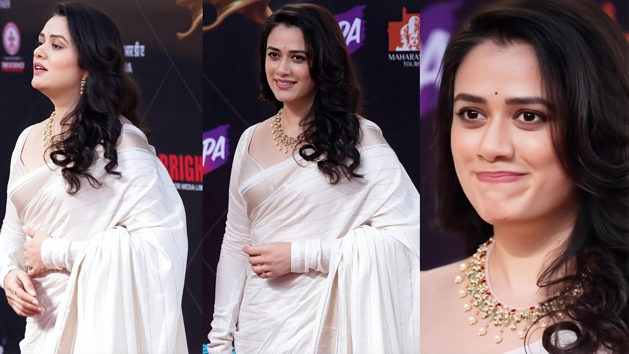 Girija Oak Saree Photos: Why This Gorgeous Face Is Officially India’s National Crush