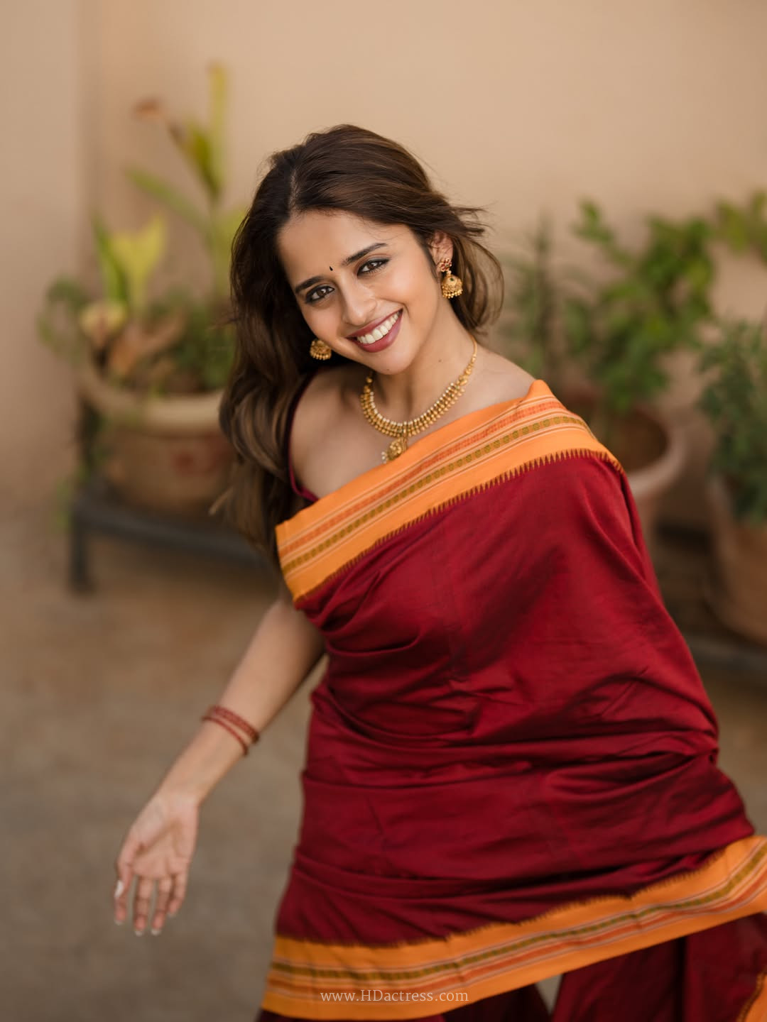 ravallika Damerla in maroon handloom silk saree ravallika Damerla in maroon handloom silk saree