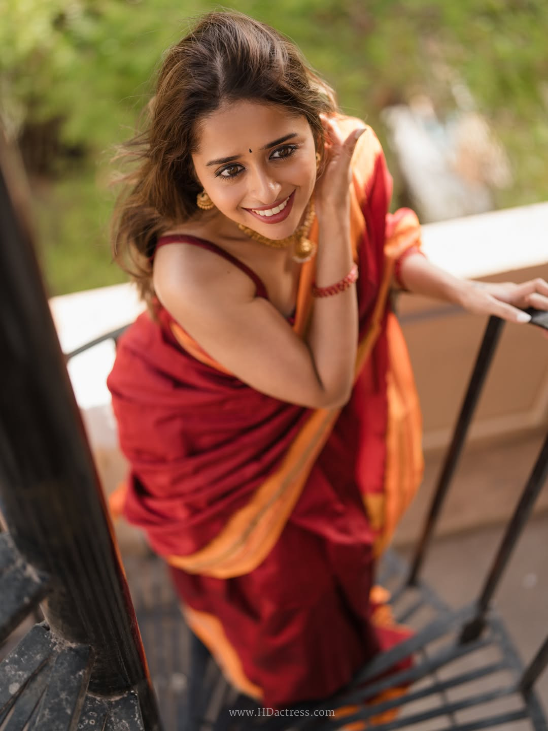 ravallika Damerla in maroon handloom silk saree ravallika Damerla in maroon handloom silk saree