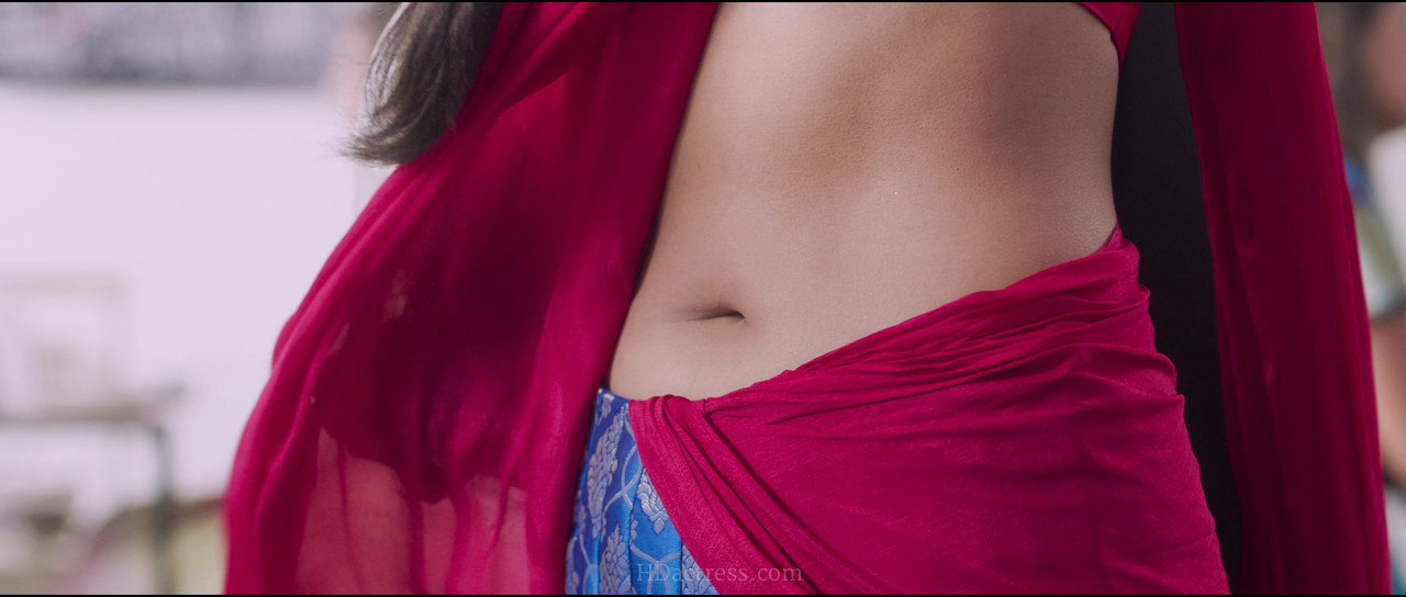 Anupama Parameswaran glamorous look and waist-showing viral scene from Mareechika movie