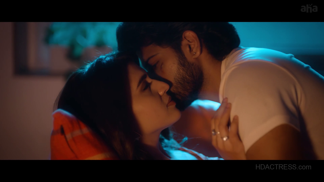 Chitra Shukla Milky Body Kissed Enjoyed Saree Seduction Scenes 4K - Thellavarithe Gvm