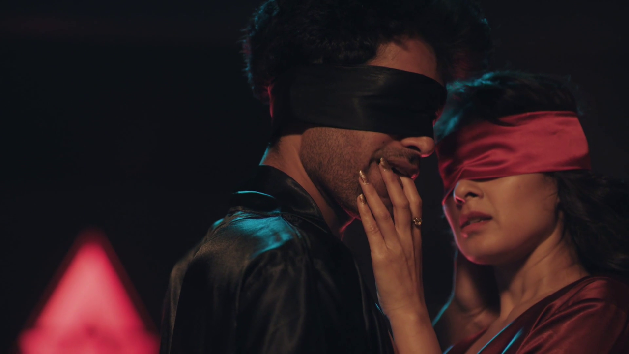 Manjari Fadnnis, blindfold scene, romantic kiss, Fuh Se Fantasy web series, glamorous actress, intimate sequence, OTT drama