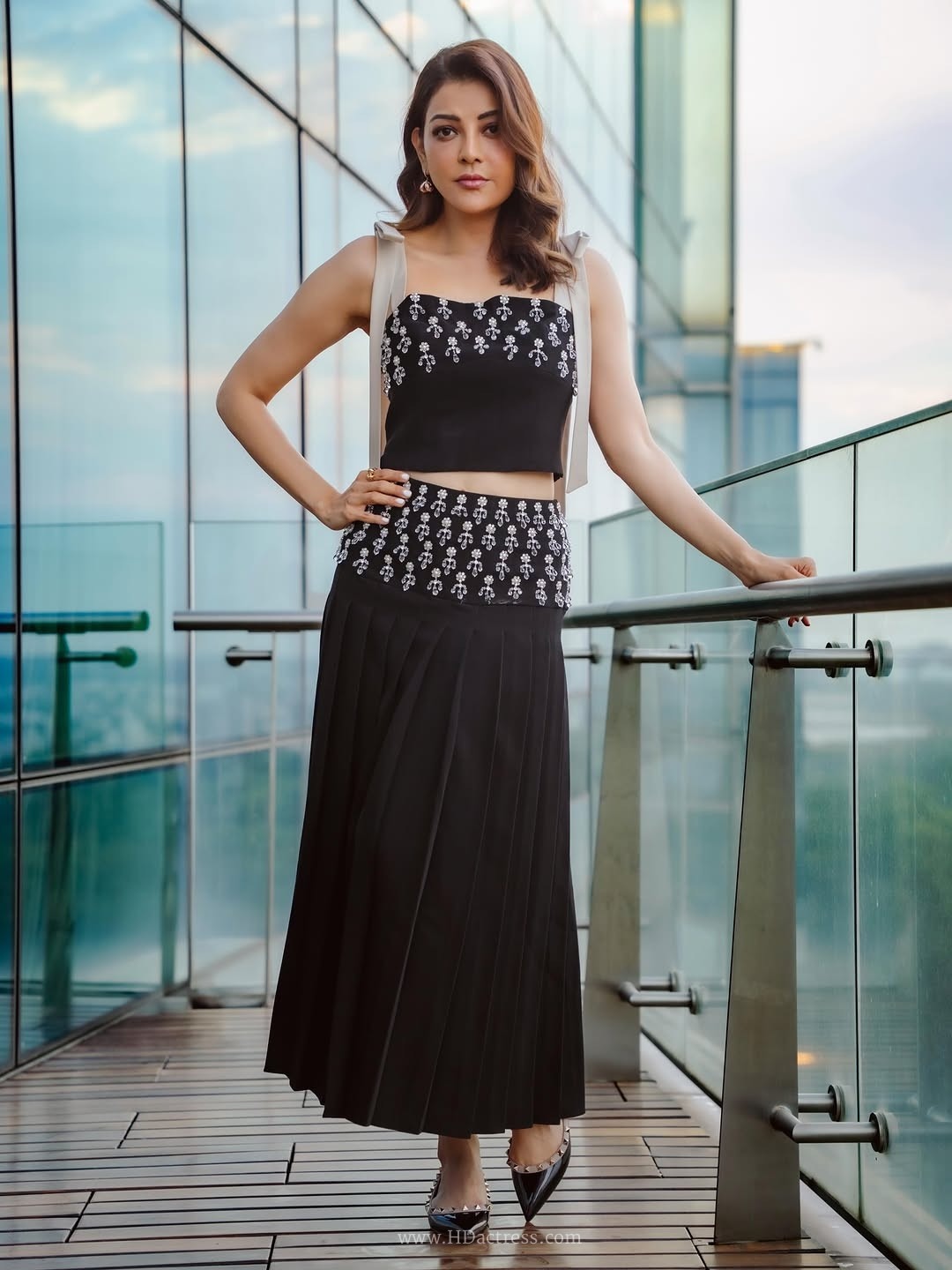 Kajal aggarwal stuns in chic monochrome outfit - Image 7 Kajal aggarwal stuns in chic monochrome outfit - Image 7
