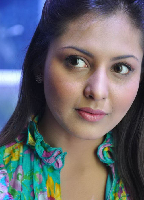 Madhu Shalini Latest Cute Close Up Photos