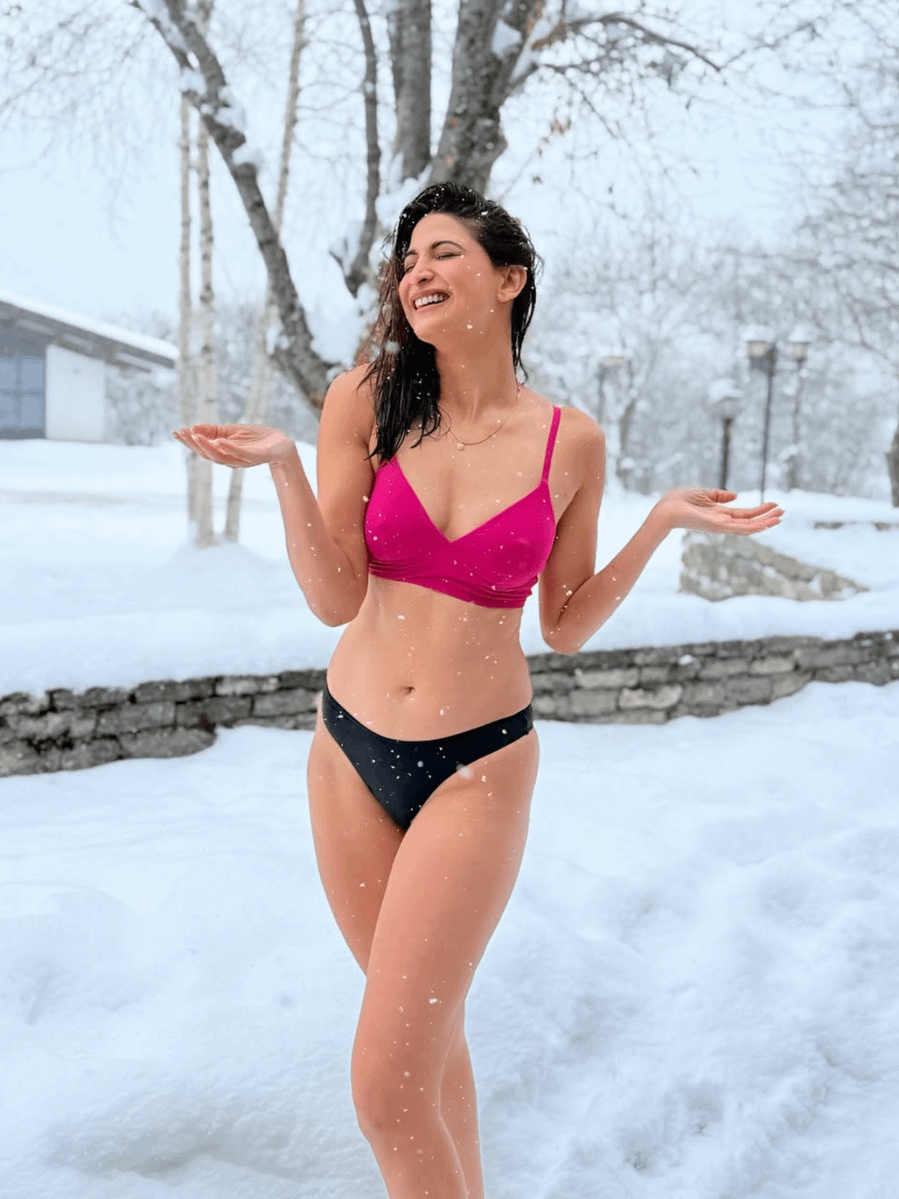 Aahana Kumra #AahanaKumra Latest Photos