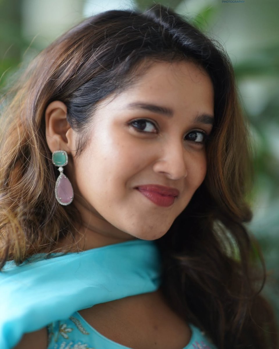 Anikha Surendran F09fa9b5f09fa68b Anikha Anikhasurendran Hdactress Com