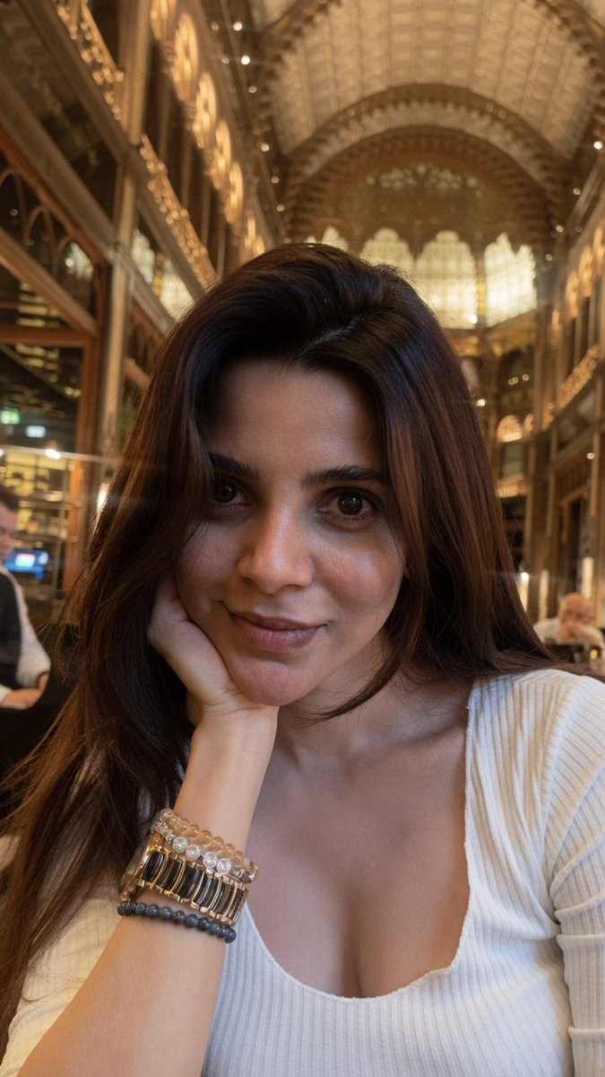 Divya Bharathi is having some good time at Hungary. ❤️ #DivyaBharathi