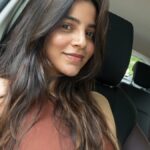 Divya Bharathi just shares her good vibes while travel with some cute selfies. ❤️ #DivyaBharathi