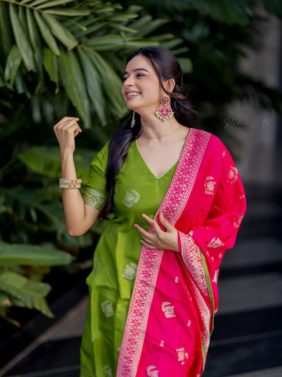 Divya Ganesan F09f929ae299a5efb88ff09f98bb Latest Hd Photos