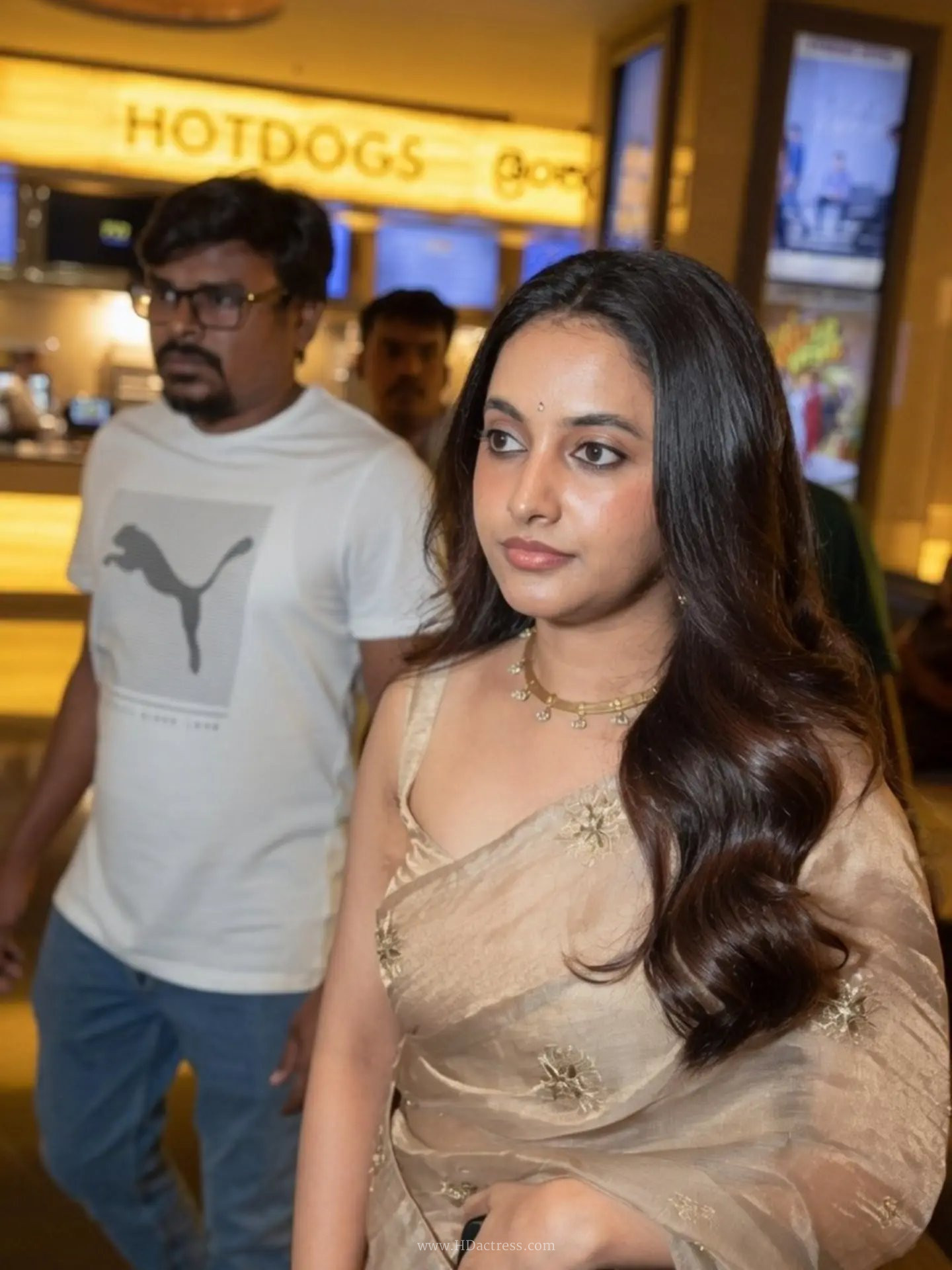 Priyanka Mohan in Saree Her Most Stunning and Glamorous Moments Yet