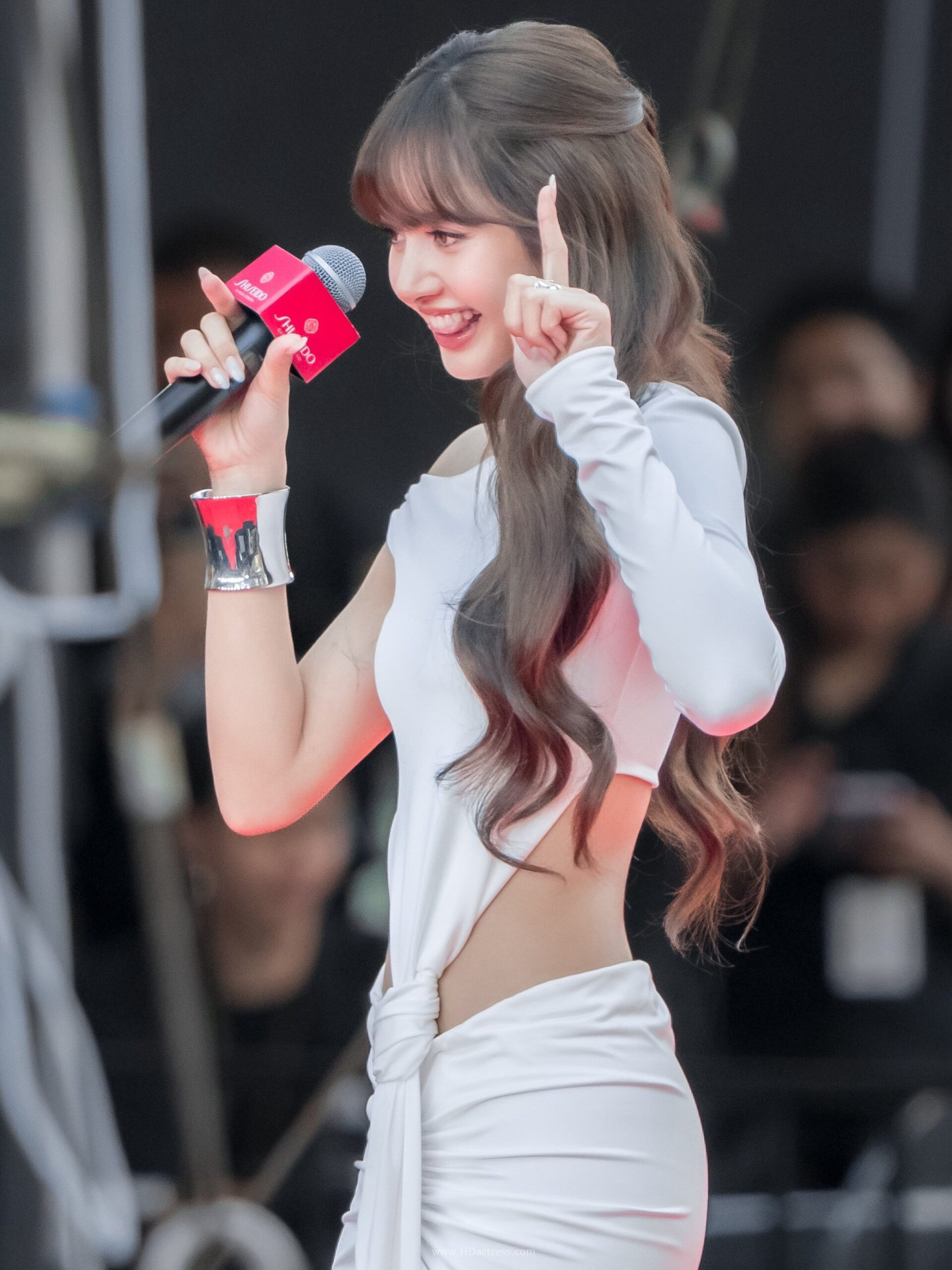 BLACKPINK Lisa Fashion: How She Styled the Viral Midriff-Baring Cutout Gown