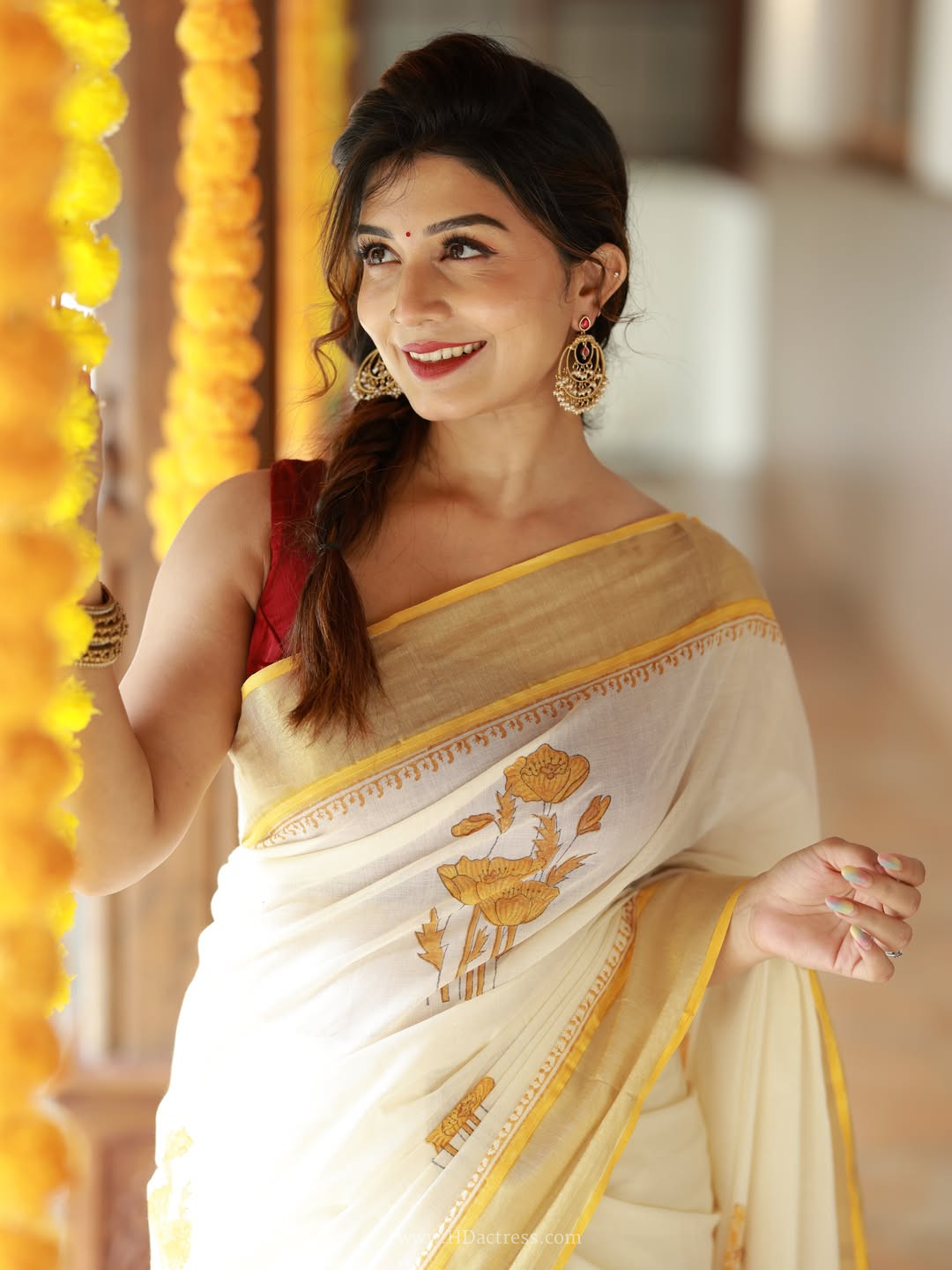 Irene David in traditional Kasavu saree Irene David in traditional Kasavu saree