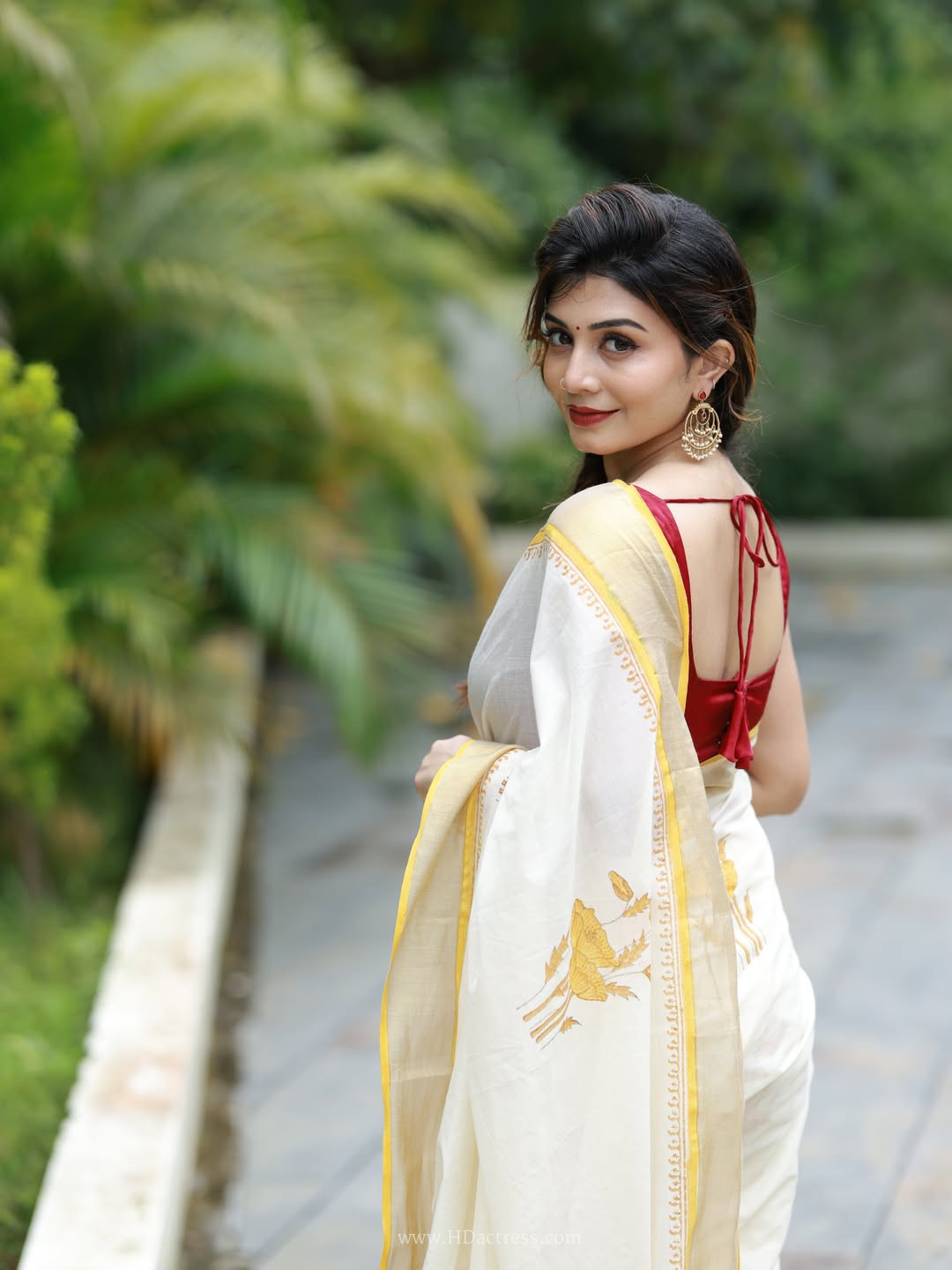 Irene David in traditional Kasavu saree Irene David in traditional Kasavu saree