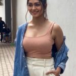 Mrunal Thakur Casual Look F09fa9b7f09f988d Mrunal Mrunalthakur Hdactress Com