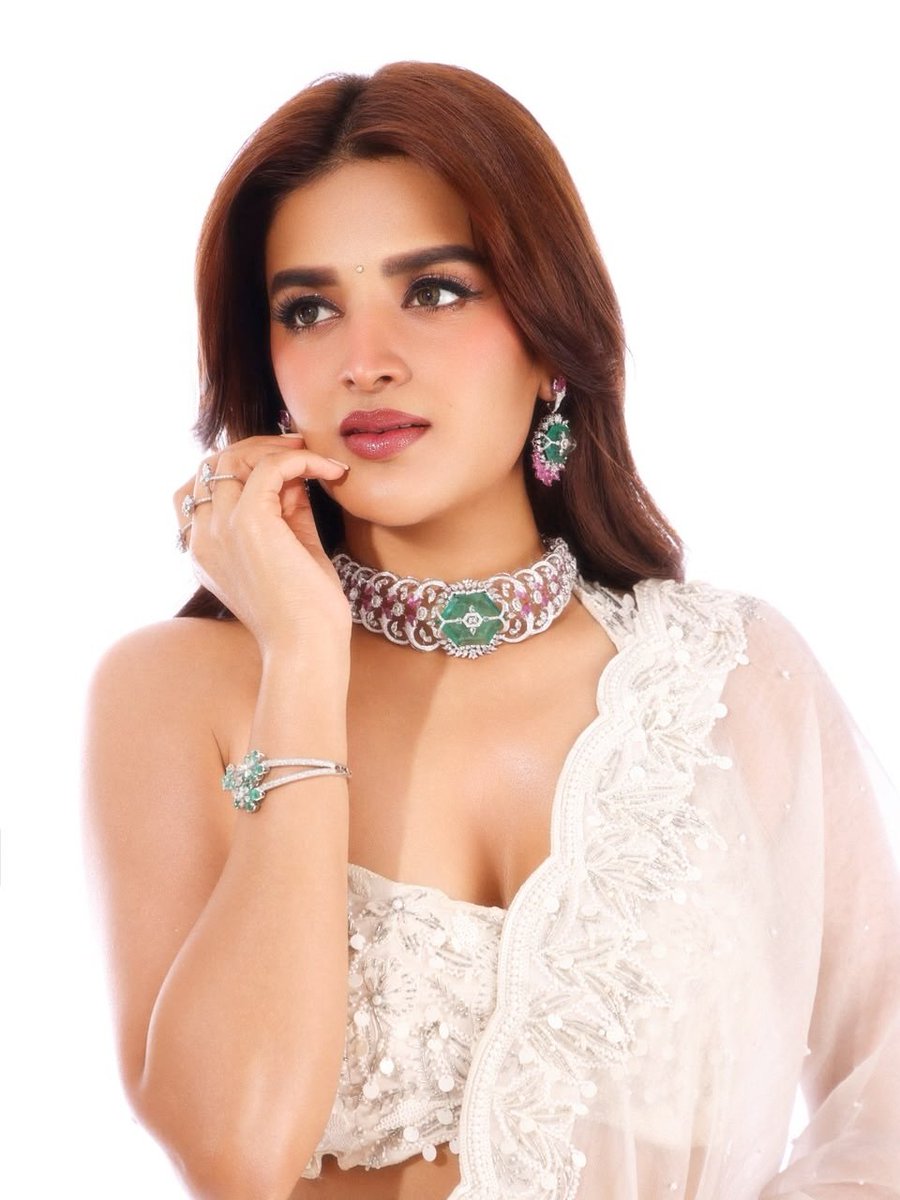 Nidhhi Agarwal F09f98bbf09fa48d Latest Hd Photos