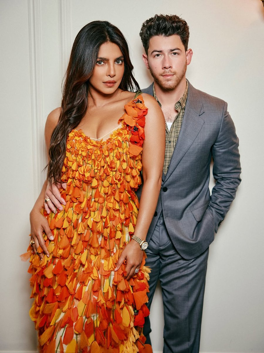 Priyanka Chopra Attended A Fashion Show With Husband Nick Jonas F09fa7a1e29ca8 Priyankachopra Nickjonas Hdactress Com
