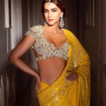 R to @HottiesPeak: Image Latest Photos